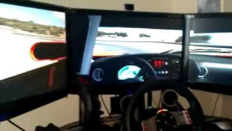 Obutto iRacing 3 screens eyefinity