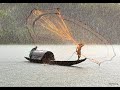 Традиционная рыбалка кастинговой сетью в Колумбии. Traditional fishing casting net in Colombia