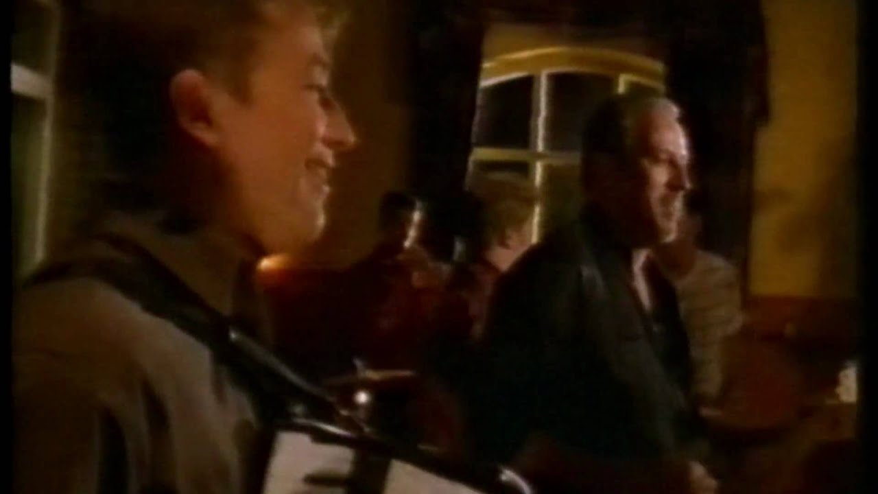 Dan is ´t mer dom — Rowwen Heze (video)