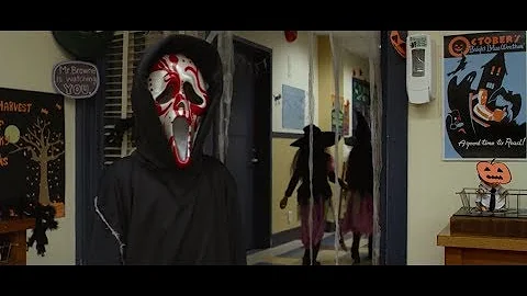 Quantas cirurgias o August Pullman Auggie fez dos cinco sentidos que possuímos quais sentidos o personagem conseguiu recuperar comente?