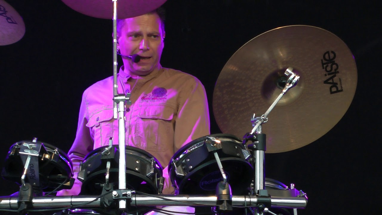 FRAGMENT SUMMMERTIME GENNEP...  THE MOONLIGHTS   [06-07-2019]