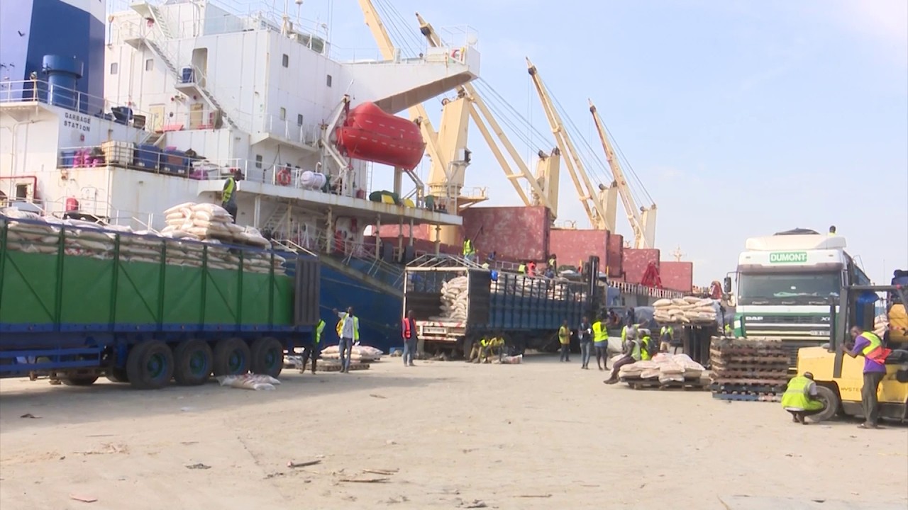 Les dockers dénoncent les irrégularités dans la gestion du bureau de la main-d’œuvre