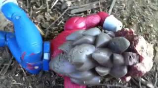 Dragon Ball Stop Motion- SSJ4 Vegeta vs. Android 17