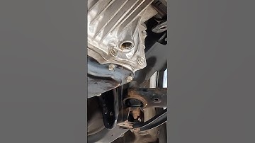 Olie van het voorasdifferentieel van de Subaru Forester verversen