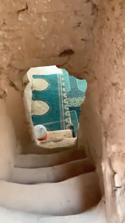 Underground Mosque in Yemen #islam #masjid #womeranabi