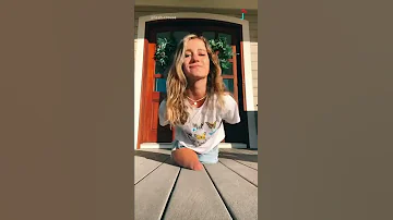 Woman With No Limbs Performs Inspirational Dance 