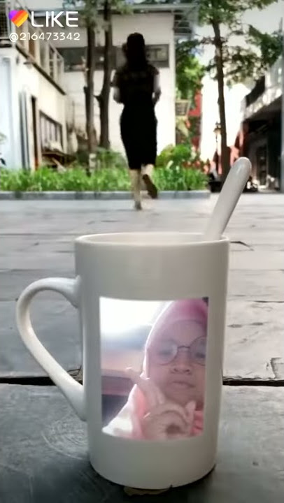 Putri nia ramadani