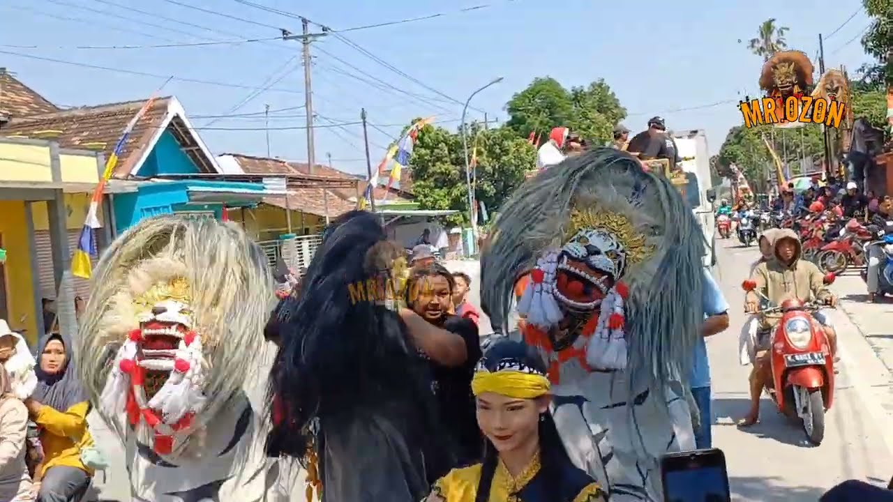 TRADISI Kirab Barongan Blora  17 San HUT RI 79 2024 Kunduran