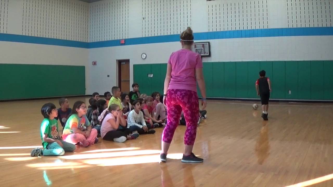 Dribbling & Passing - YouTube