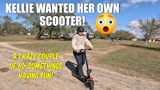 Download Lagu Kellie Wanted Her Own Scooter 🤔 // iScooter iX5S Review // A Fun Little e-Scooter! MP3