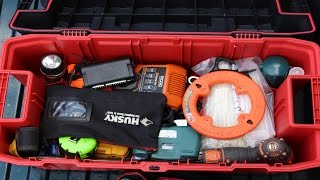 This is a review of the new Milwaukee MTB2600 26" water tight tool box.