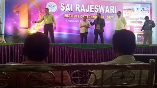 A lovely moment with Divine Personality Motivational,Spiritual Speaker Br Shafi garu screenshot 5