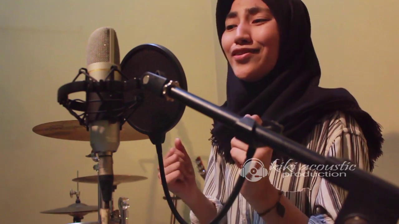 MinangKabau Cover by Ratna Wulan Sari