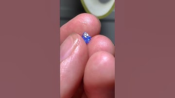 Spinel màu Coban (tông).Đá quý Lục Yên/Yên Bái.