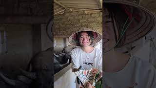 con trai nghèo nhưng trái tim vẫn luôn ấm áp bên mẹ p8 #shorts #kindness #mother #touchingstory