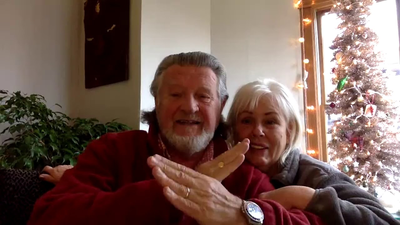 Two old codgers shooting the breeze - YouTube