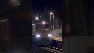 Double Sheds passing Pangbourne #train #trainspotting #class66 #shed #gbrf #nighttrain #locomotive