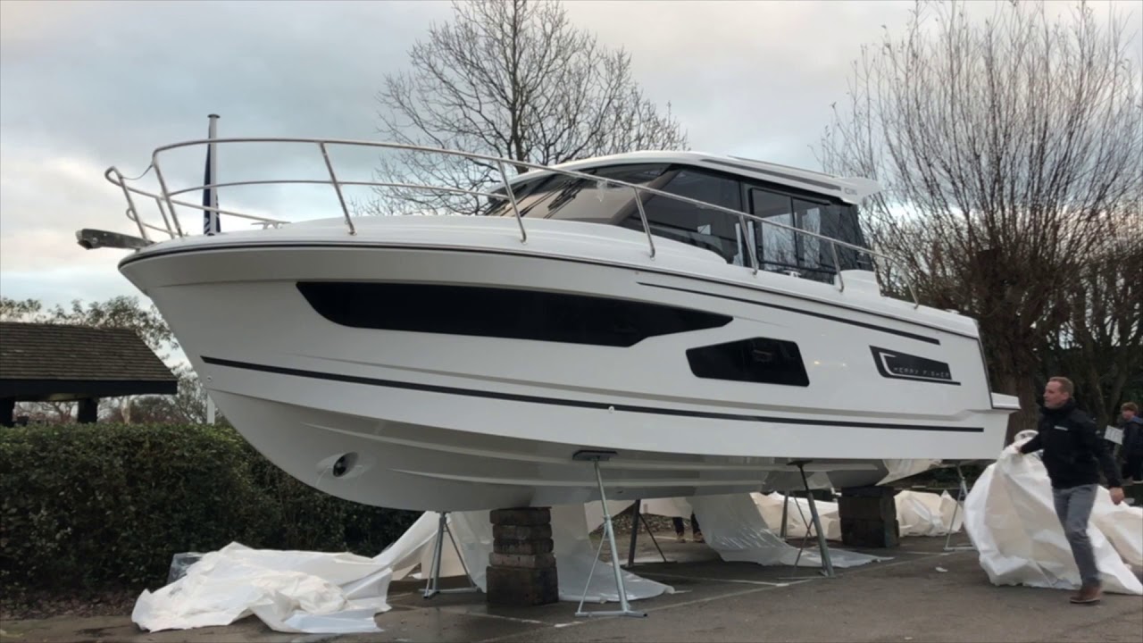 Jeanneau Merry Fisher 1095 Unwrapping