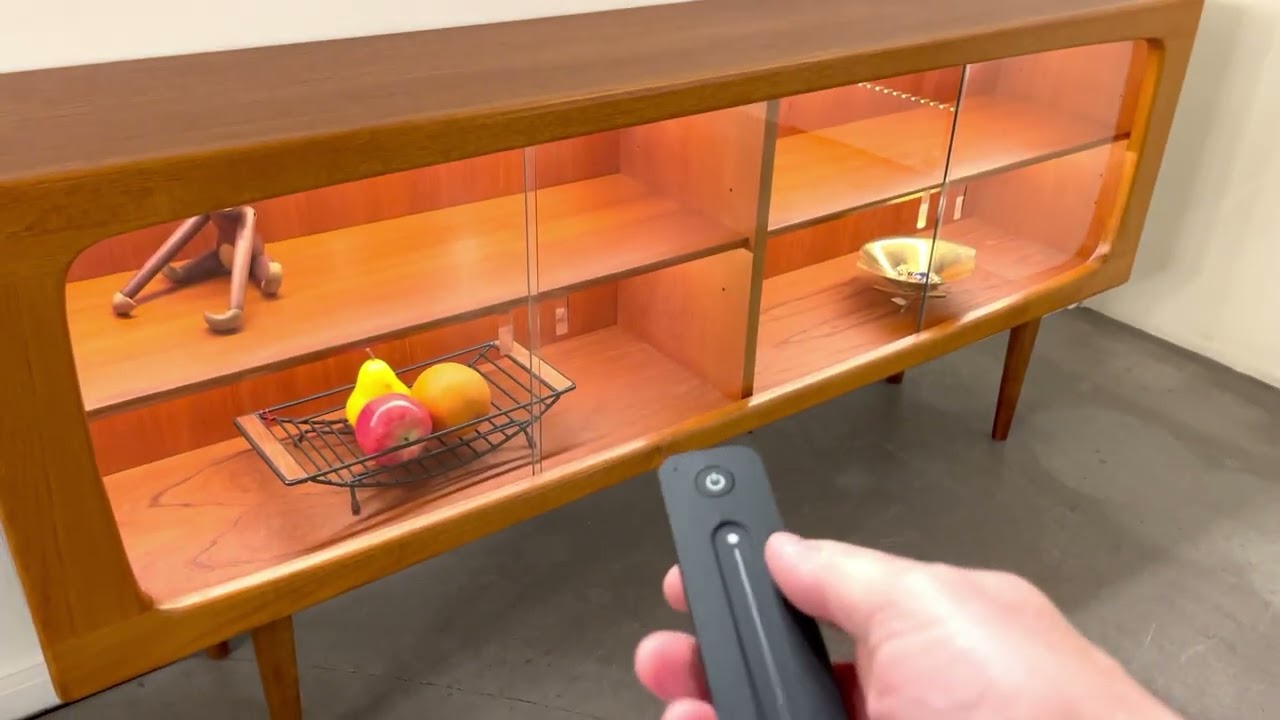 Teak Vitrinen Sideboard DANSK SKAB, mit Beleuchtung, 1960er