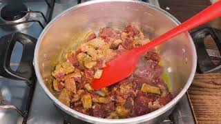 STROGONOFF DE CARNE SIMPLES