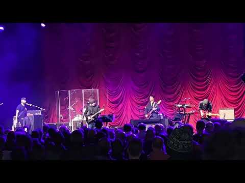 Badly Drawn Boy the shining at Liverpool Olympia 16/12/2025