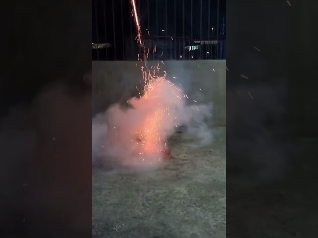 500shots Saturn Missile by GLK Fireworks - Philippines New Year's Eve #fireworks #entertainment class=