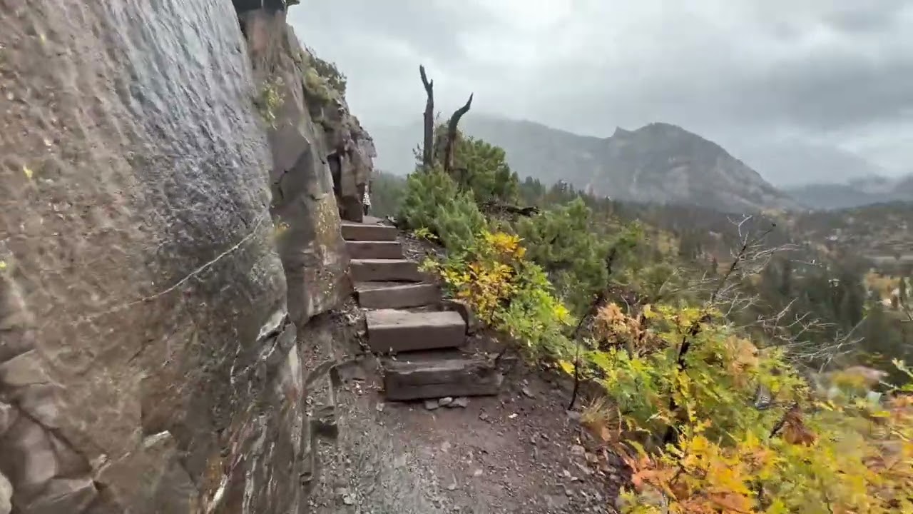 Поход к водопадам Каскад в округе Оурей