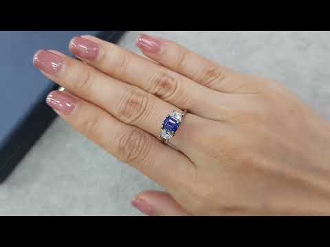 Cornflower blue sapphire in octagon cut 1.05 ct, Sri Lanka Video  № 1