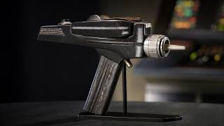 Star Trek Expert Examines an Original 1960s Starfleet Phaser