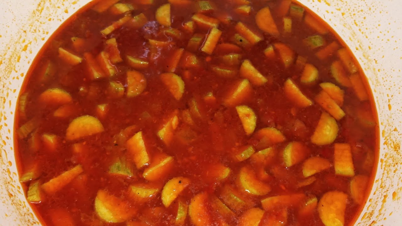 الكوسه القرديحي ريحتها جايبه اخر الشارع احلي مليون مره من اللي بالفراخ واللحمه