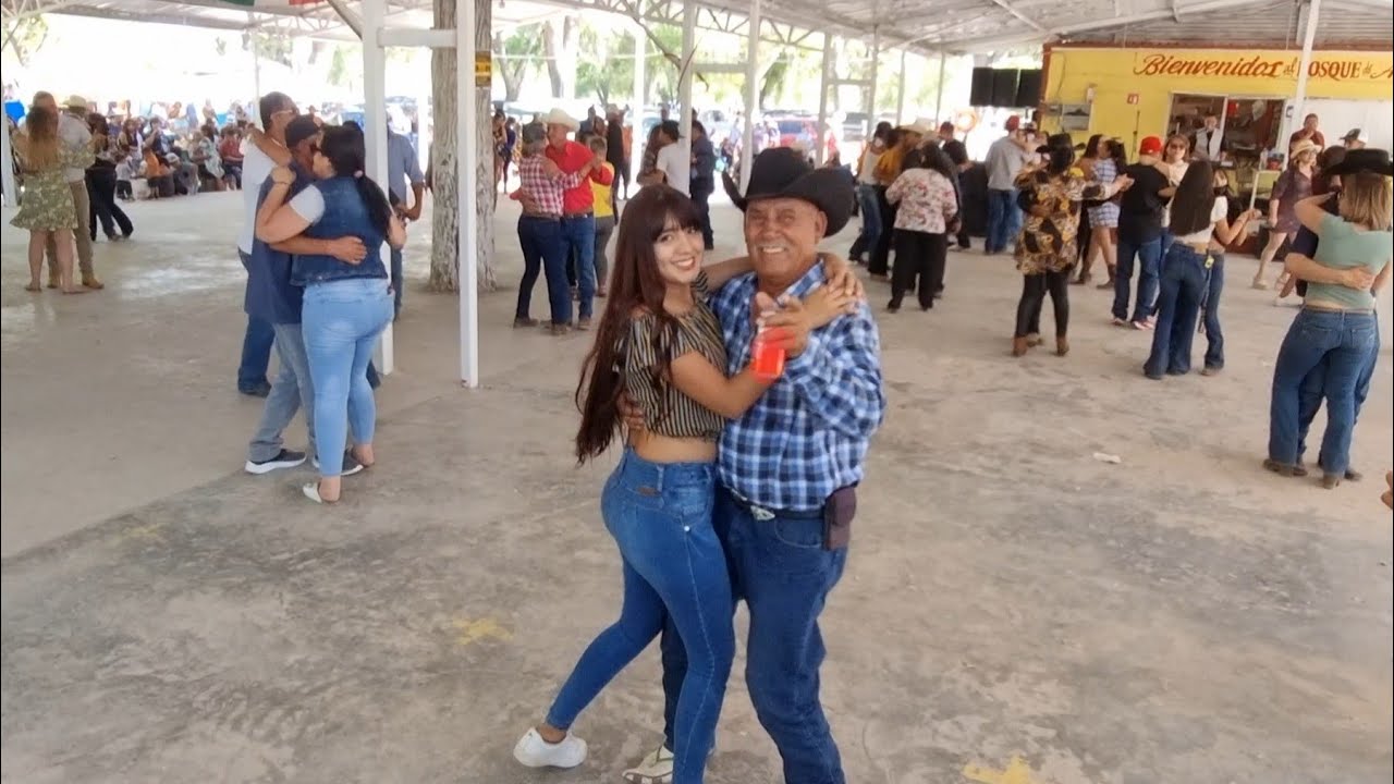 Los Dominguez en El Bosque Bailazo
