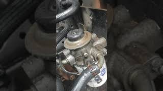 See if your Isuzu NPR has a restricted fuel line by observing the primer pump button screenshot 1