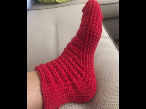 Βίντεο: Πώς να πλέκει άνευ ραφής κάλτσες σε δύο βελόνες