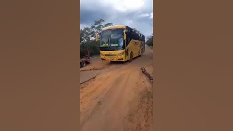 This is Bulawayo-Victoria Falls Road 😢😢Zimbabwe 🇿🇼. Africa
