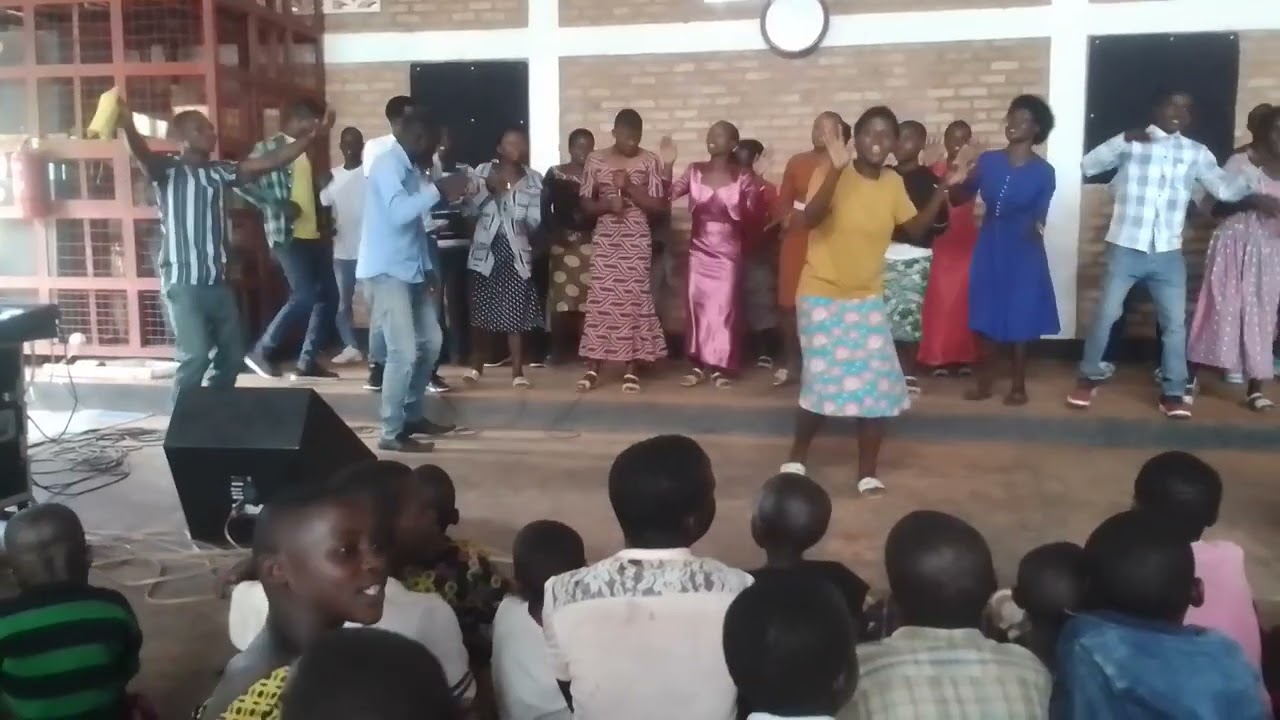 Umurimo udakozisoni chorali urumuri