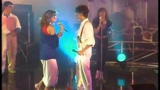 Video thumbnail of "Timbiriche - Si no es ahora sera mañana"