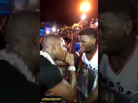 DaBaby fan PERFECTLY raps Off The Rip at Concert