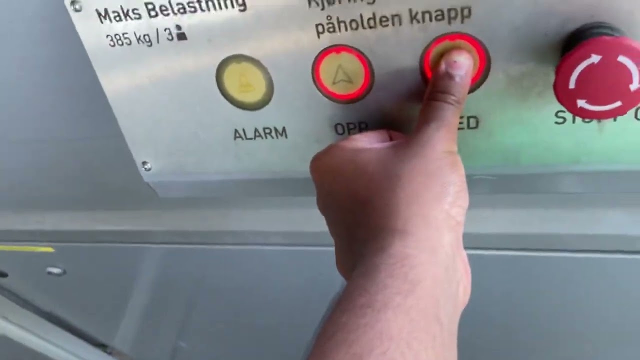 ? Kalea screw driven platform elevator @ Frysja, Oslo, Norway