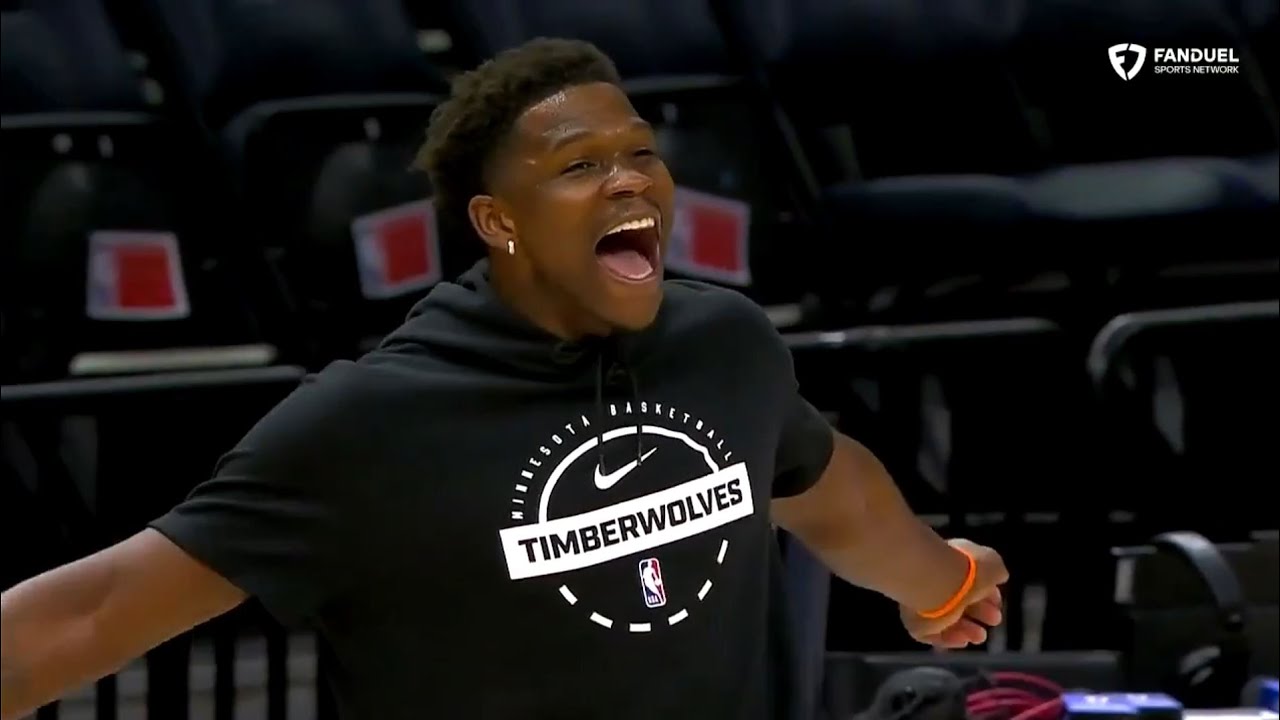 Anthony Edwards makes 4 left-handed threes in a row during warm ups - 1/8/26