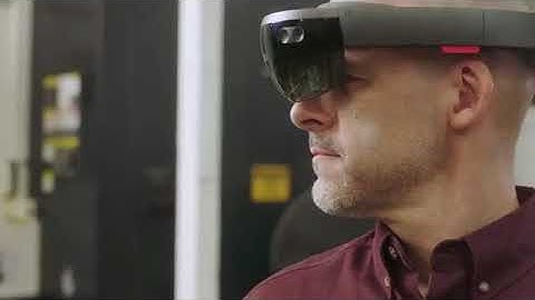 Design spaces in real world context with Augmented or Virtual Reality (Microsoft Hololens)