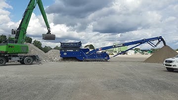 EDGE FTS50 Tracked Feeder Stacker -   processing construction and demolition (C&D) waste