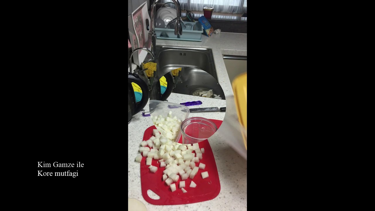 Kore turp tursusu( 치킨무)