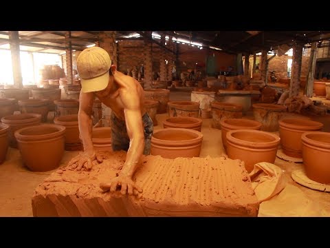 Video: Hiệp Hội Các Nhà Sản Xuất Gốm Sứ Ý Confindustria Ceramica Tại I Saloni WorldWide Moscow