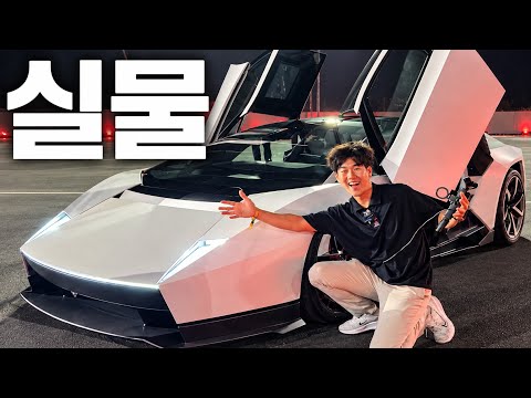 Tesla Roadster revealed in person for the first time! Looking at it up close, it even had this?
