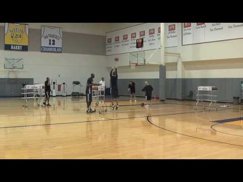 Stephen Curry Practices For The 3-Point Shootout - 2/9/10