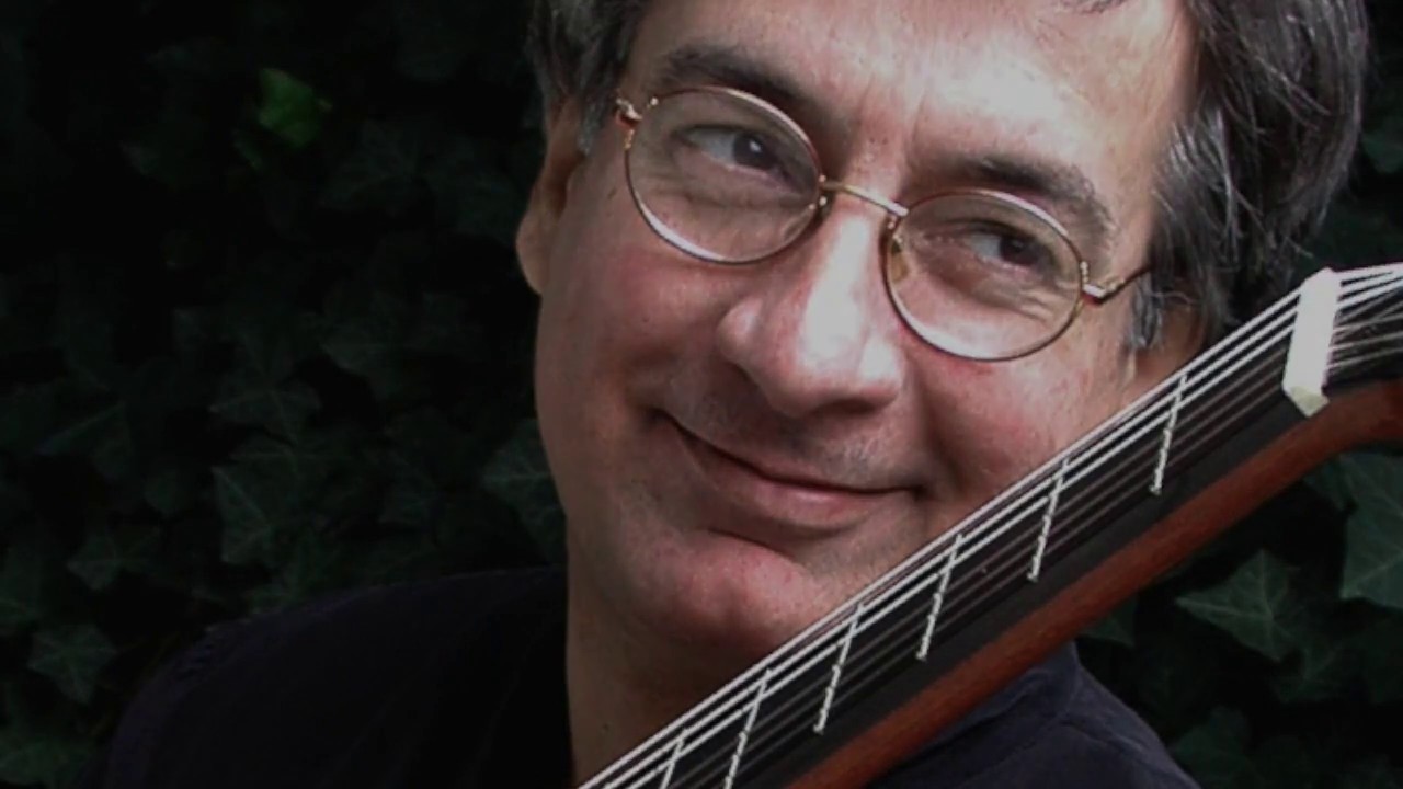 Alvaro Pierri plays Niccolo Paganini - Sonata in A, 2nd mvt. Romanza