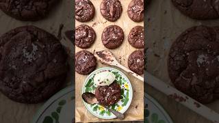 BROOKIES en galet god blandning mellan brownie och cookies. CHOKLADFYLLD och Såå god!