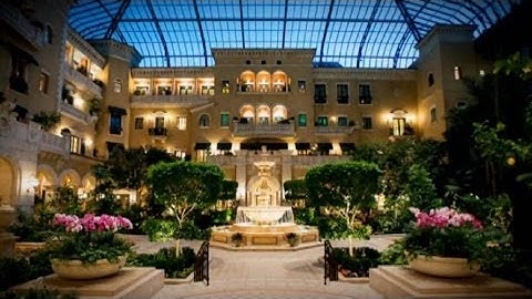 Vegas, Baby: The Insane Perks For High Rollers