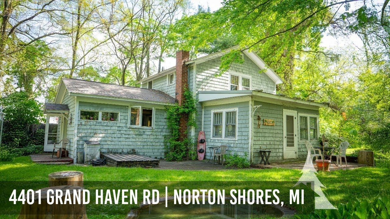 Great Location!! 4401 Grand Haven Rd, Norton Shores, MI - Century 21 Trophy Class