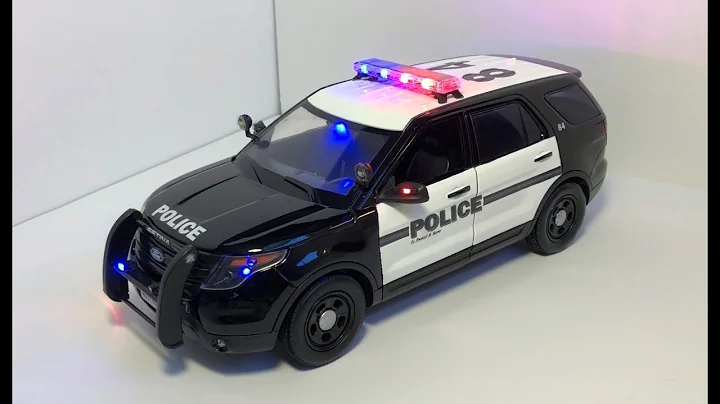 1/18 Generic Police Ford Explorer with Working Lights (CUSTOM ORDER)